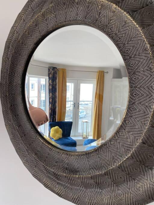 Luxury Modern 1Bed Sea View Apartment Rhôs-on-Sea Kültér fotó