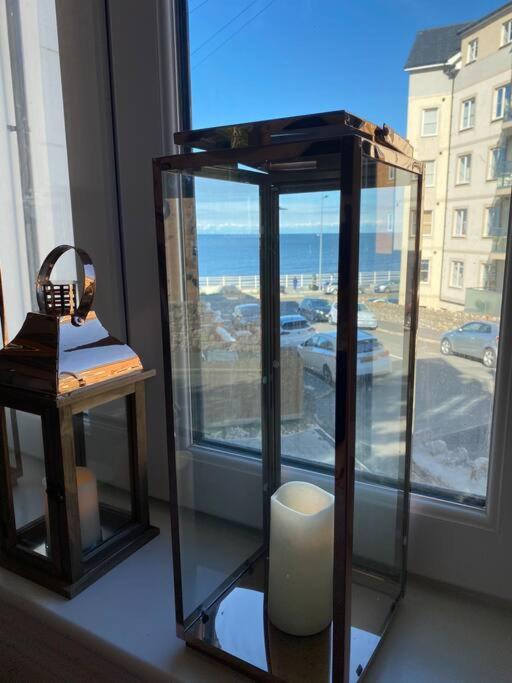 Luxury Modern 1Bed Sea View Apartment Rhôs-on-Sea Kültér fotó