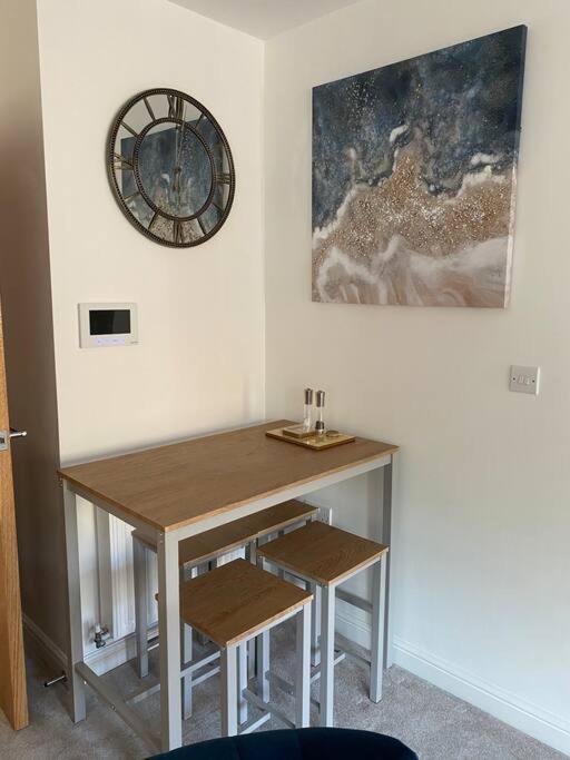 Luxury Modern 1Bed Sea View Apartment Rhôs-on-Sea Kültér fotó